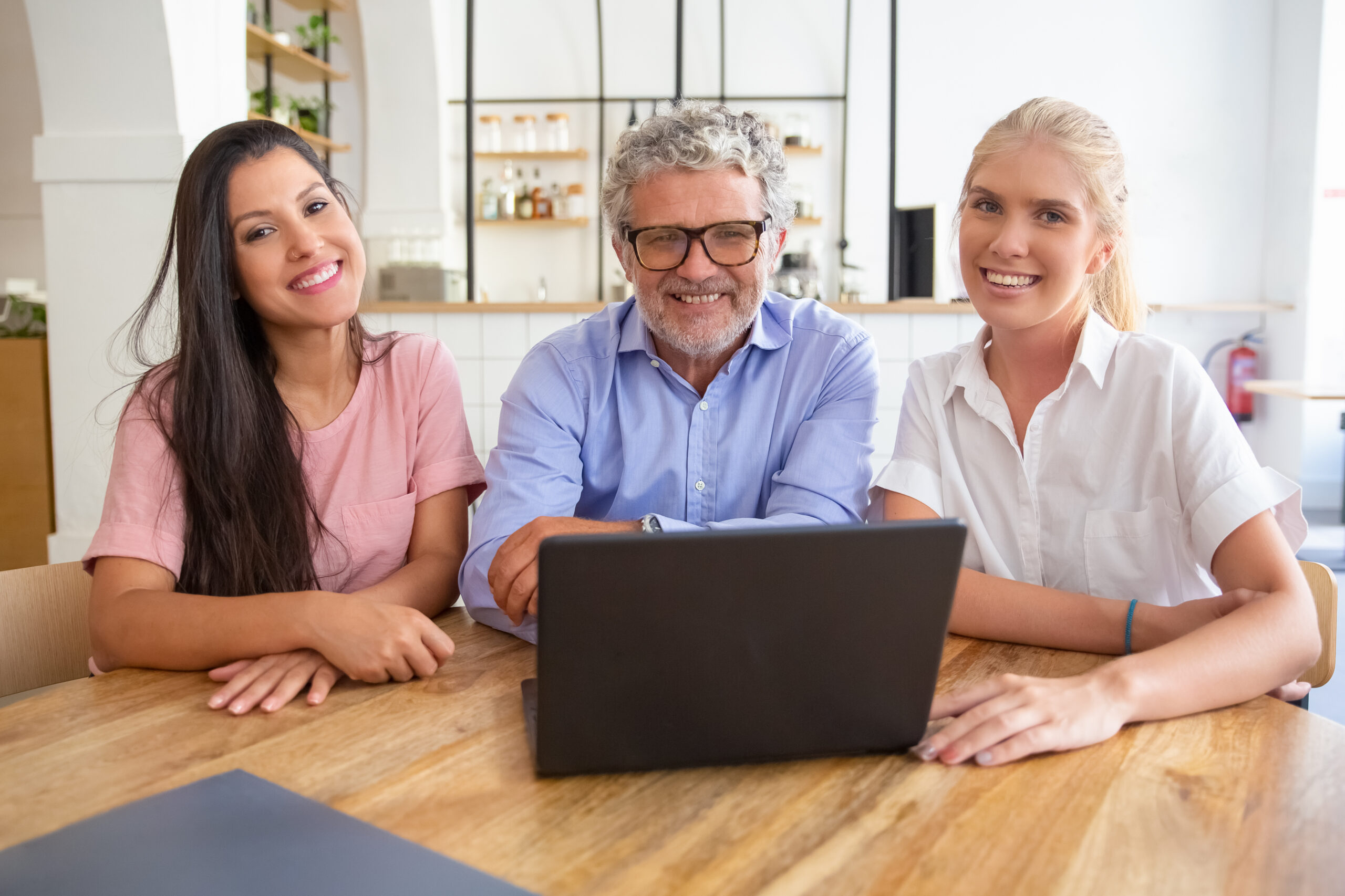 How To Book Workplace Generations Keynote Speakers : What Conference Planners Need To Know In 2026