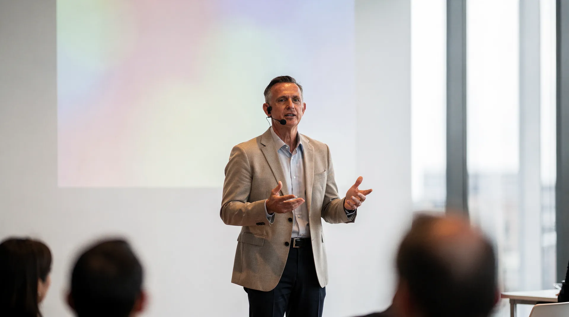 The most effective customer experience speakers help organizations transform their workforce into customer advocates