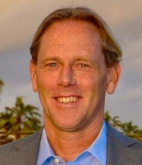 Dr. Travis Bradberry, emotional intelligence expert and keynote speaker.