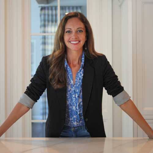 Portrait of documentary filmmaker and professional keynote speaker Mallory Brown.
