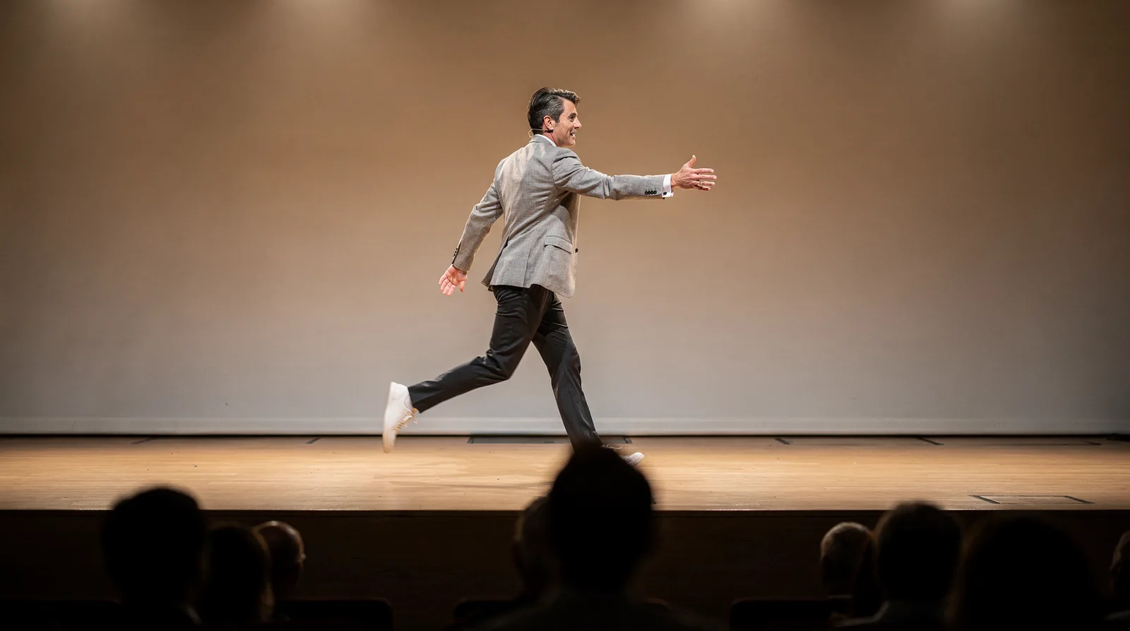 What makes a speaker move your audience f?orward
